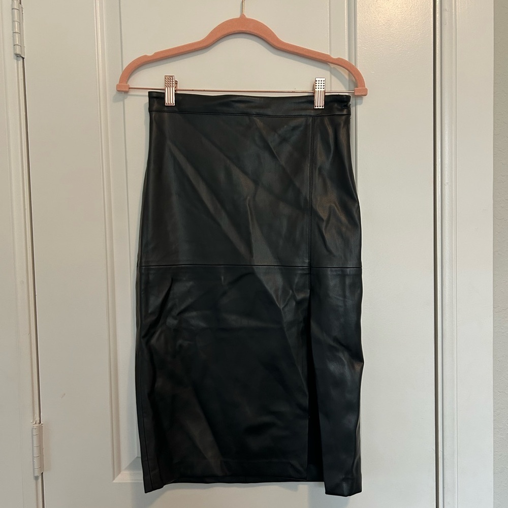 Dress forum Black Leather Skirt